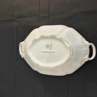 Vienna Austria The Munich China & Semi Vitreous Porcelain Gravy Boat