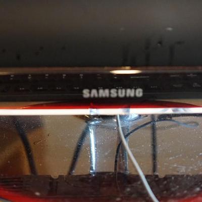 COMPUTER / SAMSUNG MONITOR, LIAN LI TOWER , CORDLESS KEYBOARD AND MOUSE