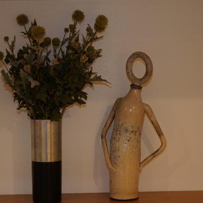 DECORATIVE VASE W/ WILDFLOWER DRIEDS/ CERAMIC BOTTLE ABSTRACT FIGURAL