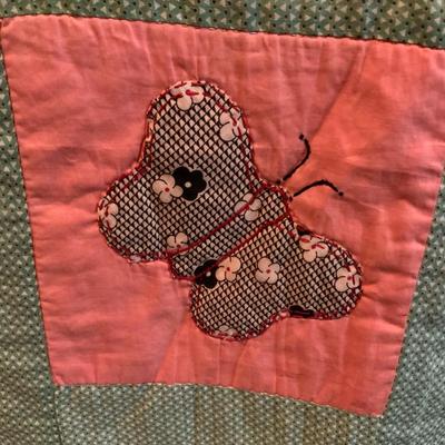 Vintage appliqué quilt 66” x 80” Butterflies