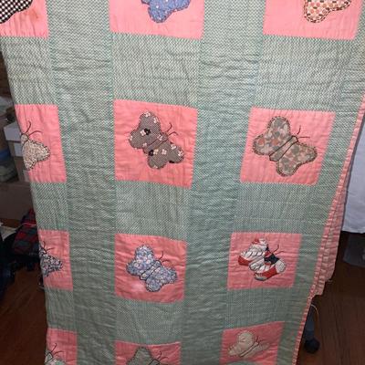 Vintage appliqué quilt 66” x 80” Butterflies