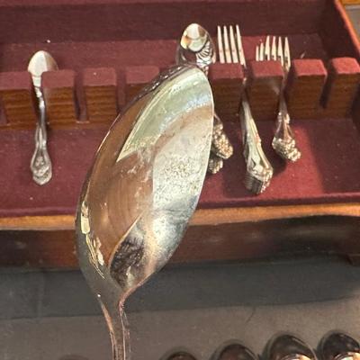 S.S.S.by Oneida Silverware and Wooden Box