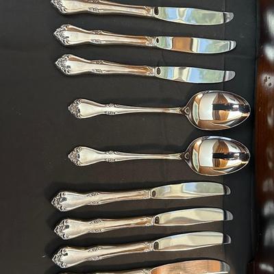 S.S.S.by Oneida Silverware and Wooden Box