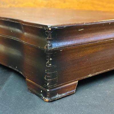 S.S.S.by Oneida Silverware and Wooden Box