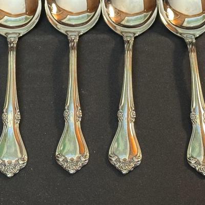 S.S.S.by Oneida Silverware and Wooden Box