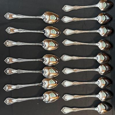 S.S.S.by Oneida Silverware and Wooden Box