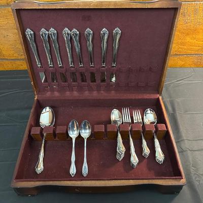 S.S.S.by Oneida Silverware and Wooden Box