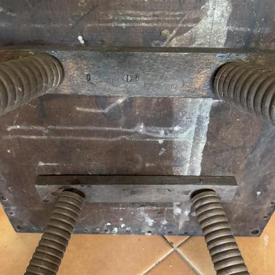 Wooden Spindle Leg Parlor Table (B3-DZ)