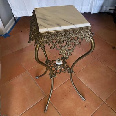 Victorian Style Marble Top Pedestal Table (B3-DZ)
