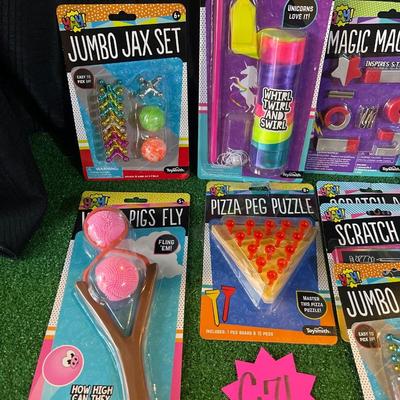 G71-Fun Toy Lot