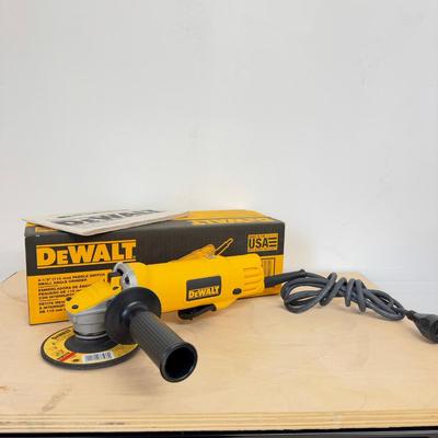 1144 Dewalt Small Angle Sander DWE-4120