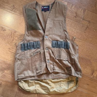 Browning and Koplin Shotgun Cases and Other Hunting Vests (BD-DZ)