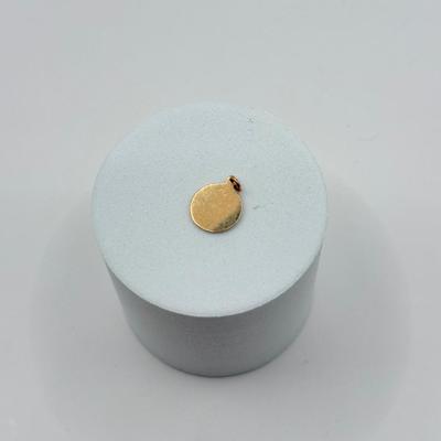 LOT 135J: 14kt Gold Star of David Pendant - 0.98 Grams