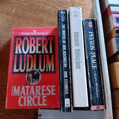 BOX OF SOFTBACK BOOKS AND WESTERN MAGAZINES