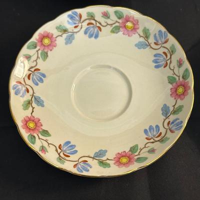Grosvenor China Made in England Tea Cups & Plates