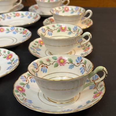 Grosvenor China Made in England Tea Cups & Plates