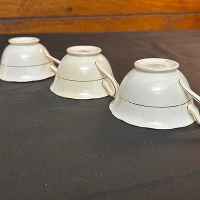 Grosvenor China Made in England Tea Cups & Plates