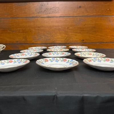 Grosvenor China Made in England Tea Cups & Plates