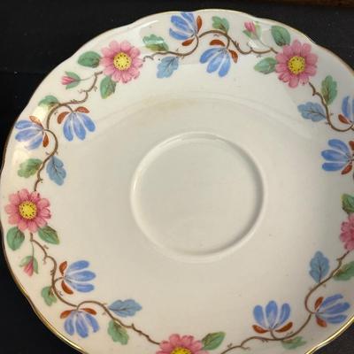 Grosvenor China Made in England Tea Cups & Plates