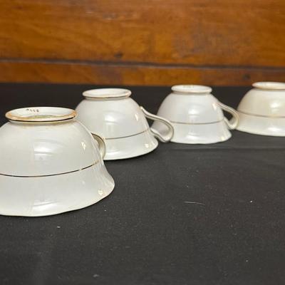 Grosvenor China Made in England Tea Cups & Plates