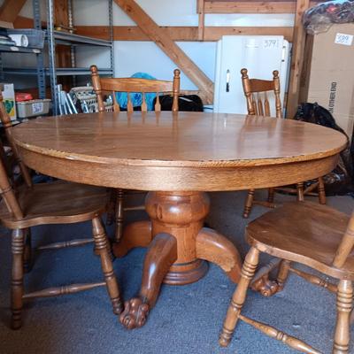 RUSTIC ANTIQUE PEDESTAL TABLE WITH LION PAW FEET AND 4 CHAIRS