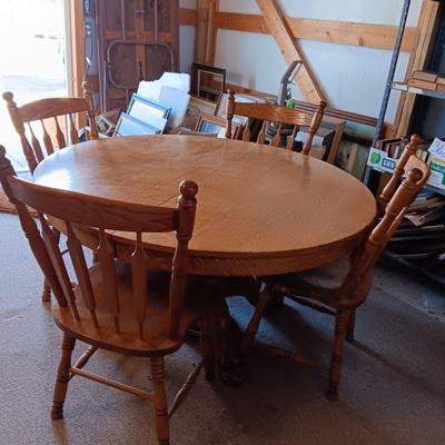 RUSTIC ANTIQUE PEDESTAL TABLE WITH LION PAW FEET AND 4 CHAIRS