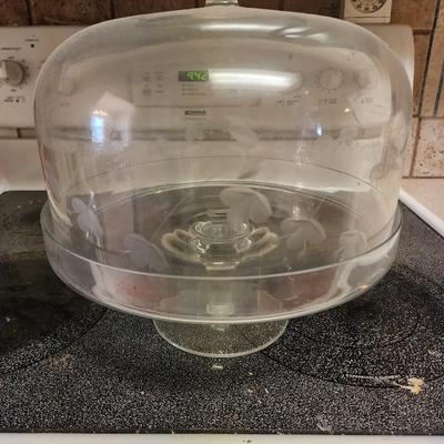 Cake pedestal