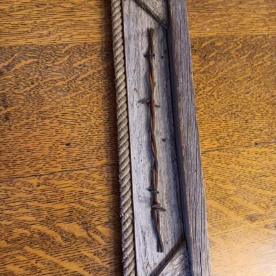BARN WOOD FRAME WITH ROPE AND BARBED WIRE ACCENTS, CAST IRON ROOSTER & PHOTO OF AN ELK