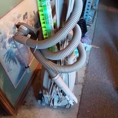 HOOVER STEAM VAC CARPET CLEANER WITH UPHOLSTERY ATTACHMENT