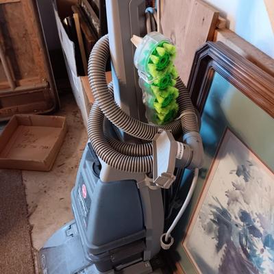 HOOVER STEAM VAC CARPET CLEANER WITH UPHOLSTERY ATTACHMENT
