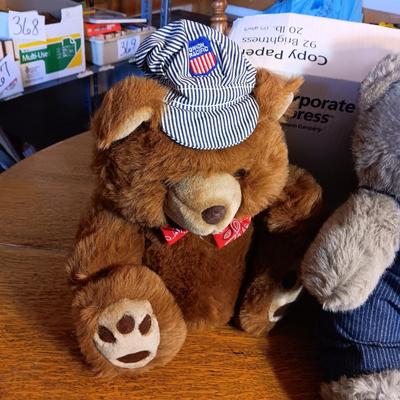 PLUSH ANIMALS DRESSED IN UNION PACIFIC CLOTHES