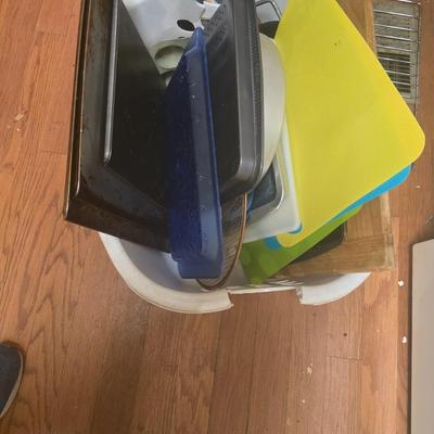 Pan and cutting board lot