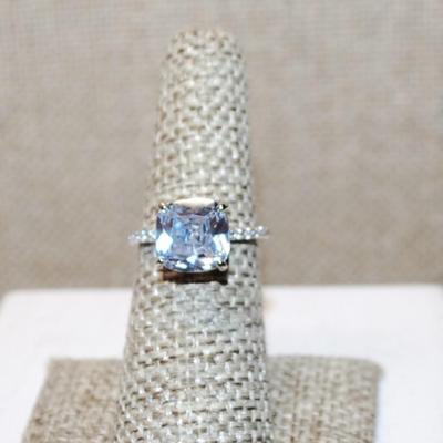 Size 6¼ Marked .925 Square Cushion Cut Clear Stone Ring with Tiny Side Stones Accents on a Silver Band (3.0g)