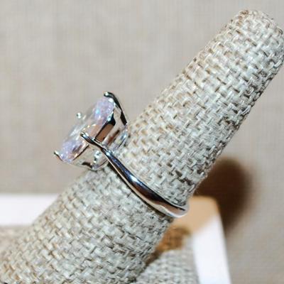 Size 7¼ Marked .925 Large Single Cushion Cut Clear Stone Ring on a Silver Band (5.0g)
