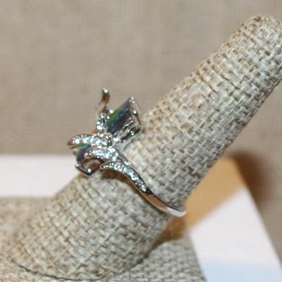 Size 8 Vertical Iridescent Rectangle Stone Ring with "Branch" Accents on a Silver Tone Band (4.0g)
