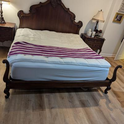 Solid Wood Hickory Chair Bed Approximately 87" Long & 83" Wide Very Nice Set