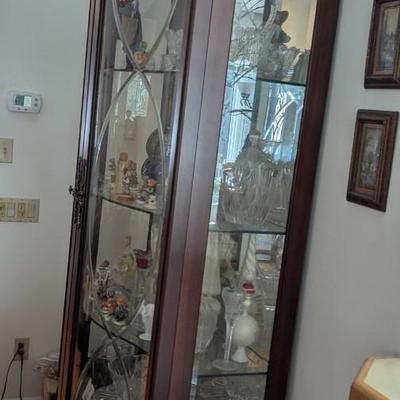 Thomasville Lighted Curio Cabinet With Glass Shelves Approx 46" x 16" x 88 1/2"