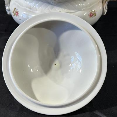 Large Royal Coburg China Set