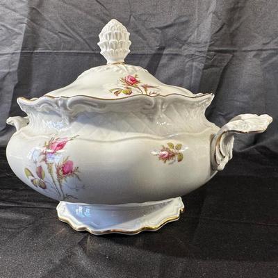 Large Royal Coburg China Set