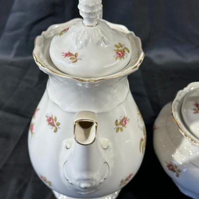 Large Royal Coburg China Set