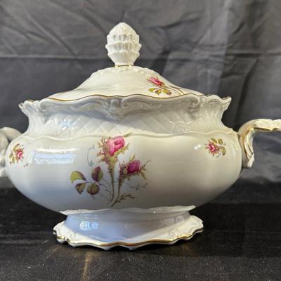 Large Royal Coburg China Set