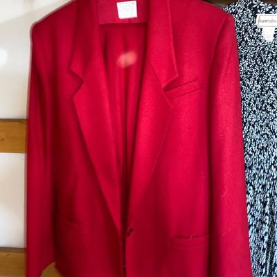 WOMENS CLOTHING