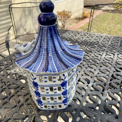 Cast Aluminum Patio Table with 6 Chairs