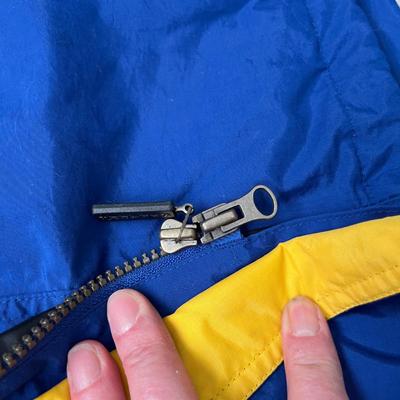 Lot 161 Sterns ski coat (M) 2 ski pants 1 blue, 1 black (M) , waterproof jacket (S)