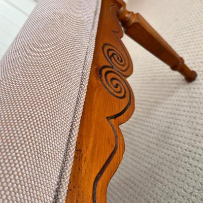 Lot 171 padded top bench