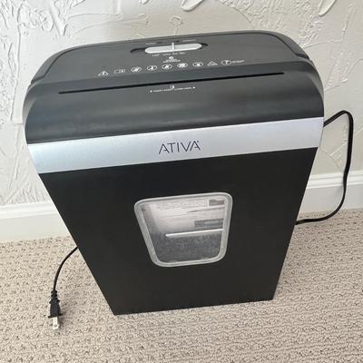 Lot 178 Small personal shredder