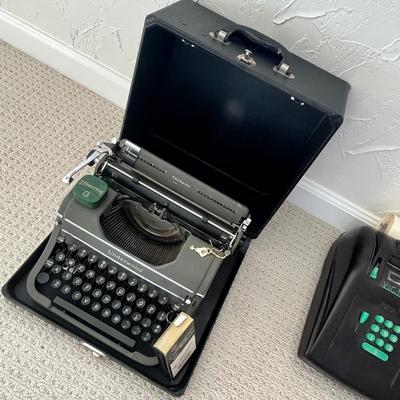 Lot 179 Underwood manual typewriter