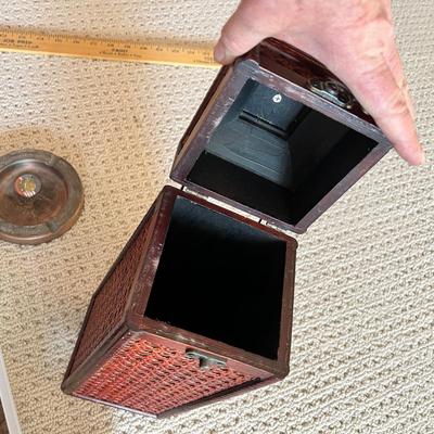 Lot 205 Horsehead bookends, binoculars, wine box, ashtray