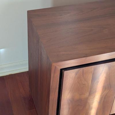 Maurice Villency Sleek Mid Century Modern Cabinet With Doors 27" x 16" x 24"