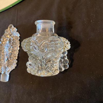 DRESSER SET MIRROR AND PERFUME BOTTLE PLUS GINGER JAR